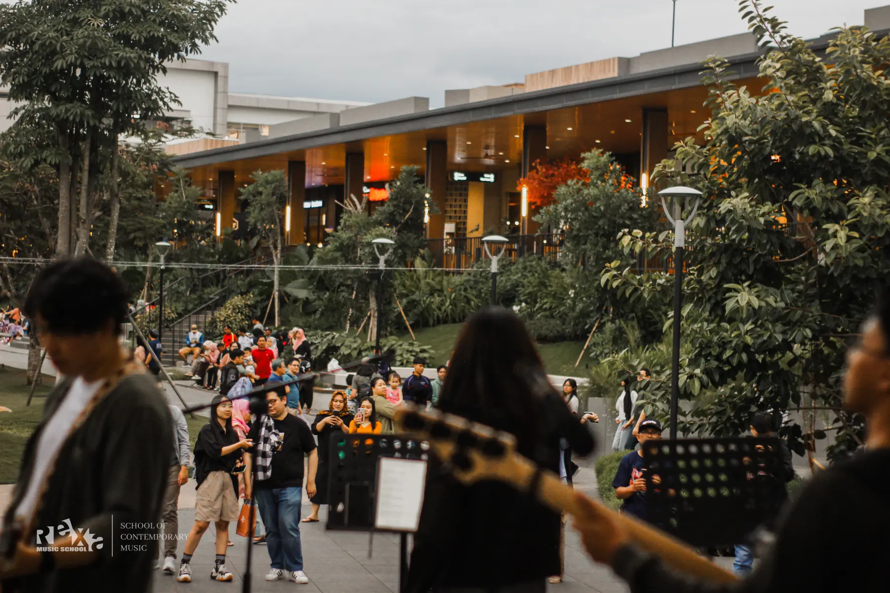 Penampilan akustik di Music Picnic, Bumi Hejo